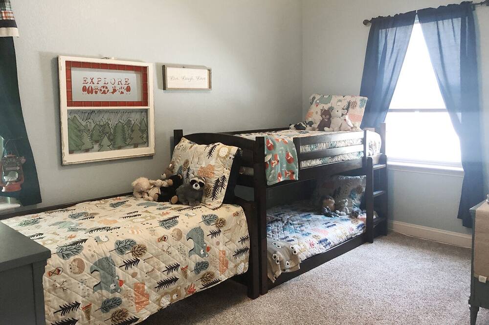 Photo of Bedroom in Sunset