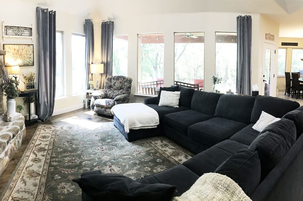 Photo of Livingroom in Sunset