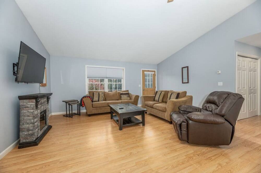 Photo of Others in Holden