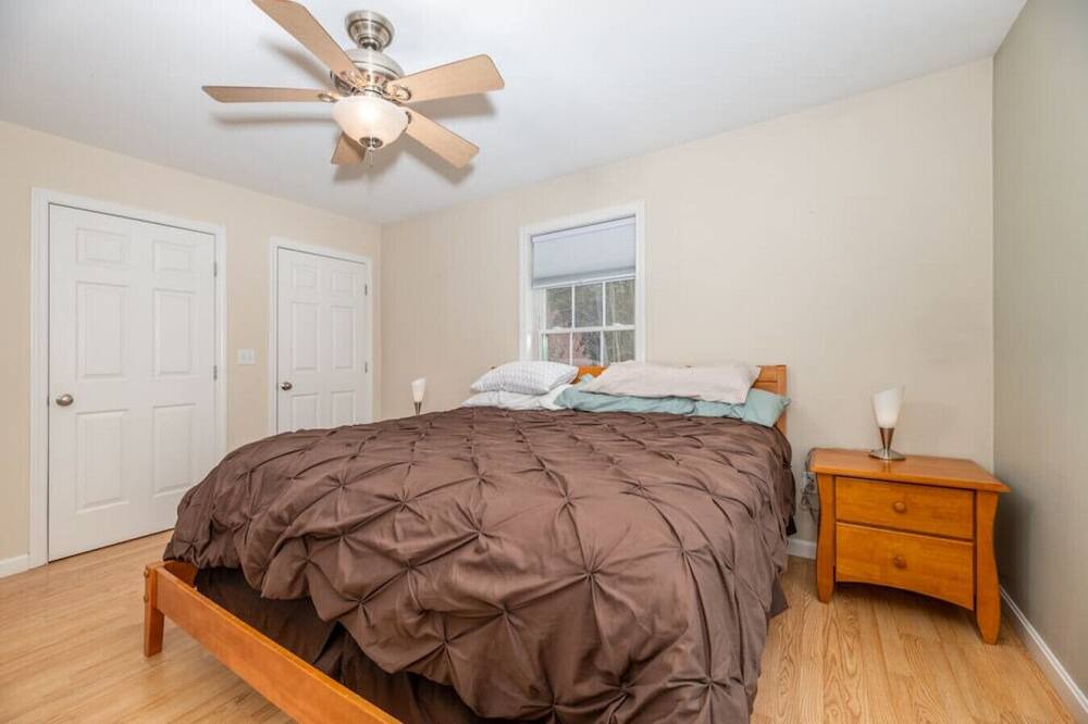 Photo of Others in Holden