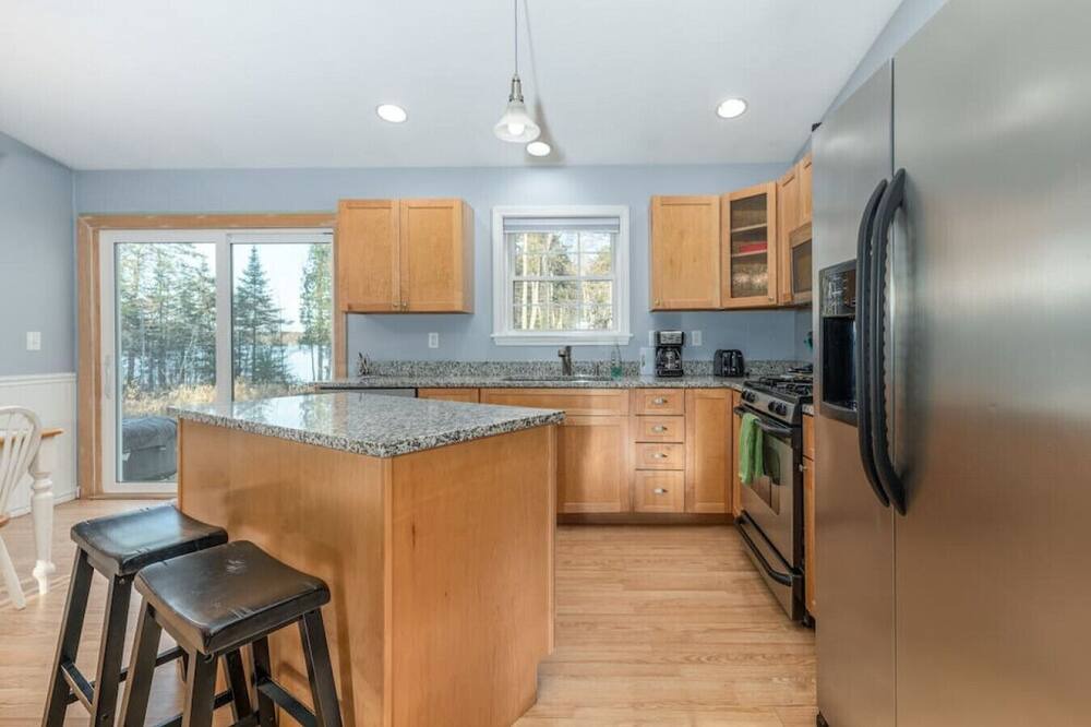 Photo of Others in Holden