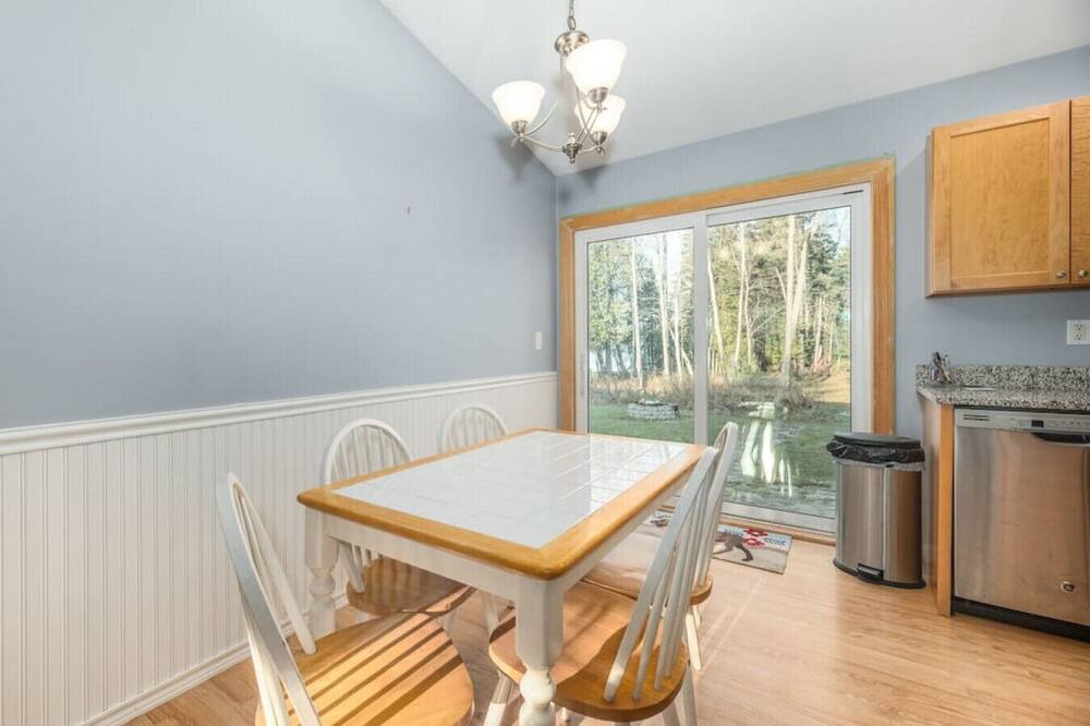 Photo of Others in Holden