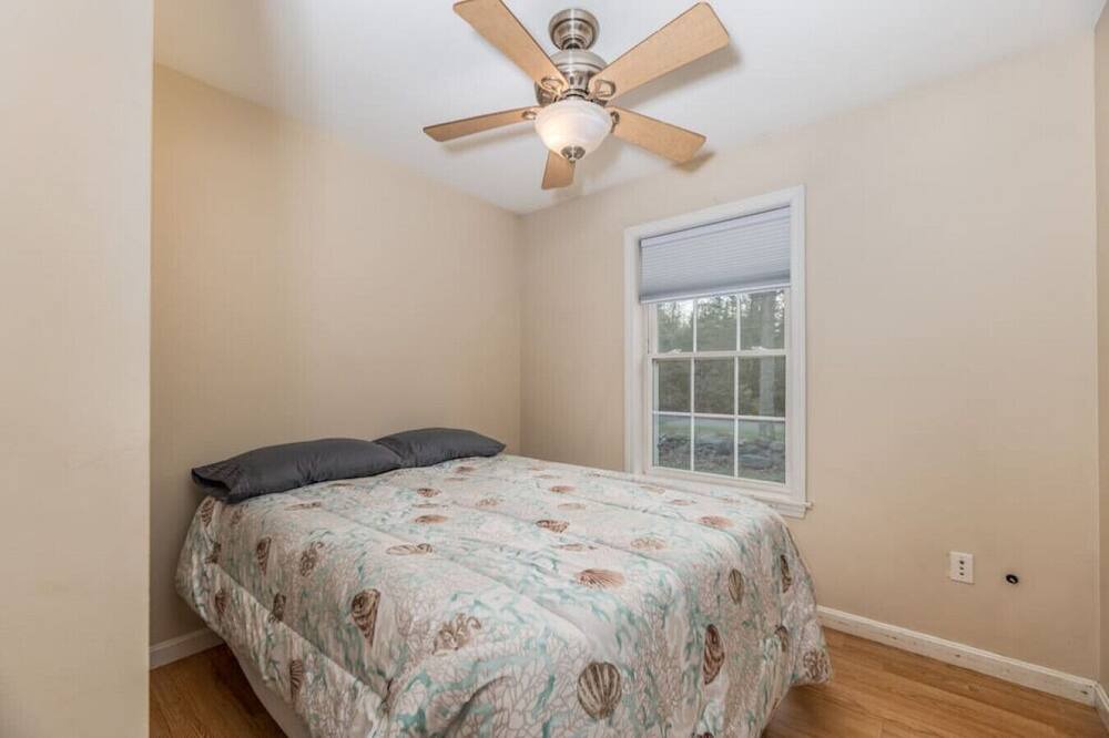 Photo of Others in Holden