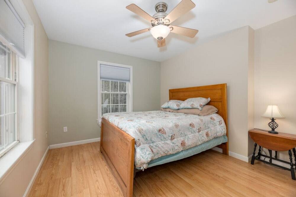 Photo of Others in Holden