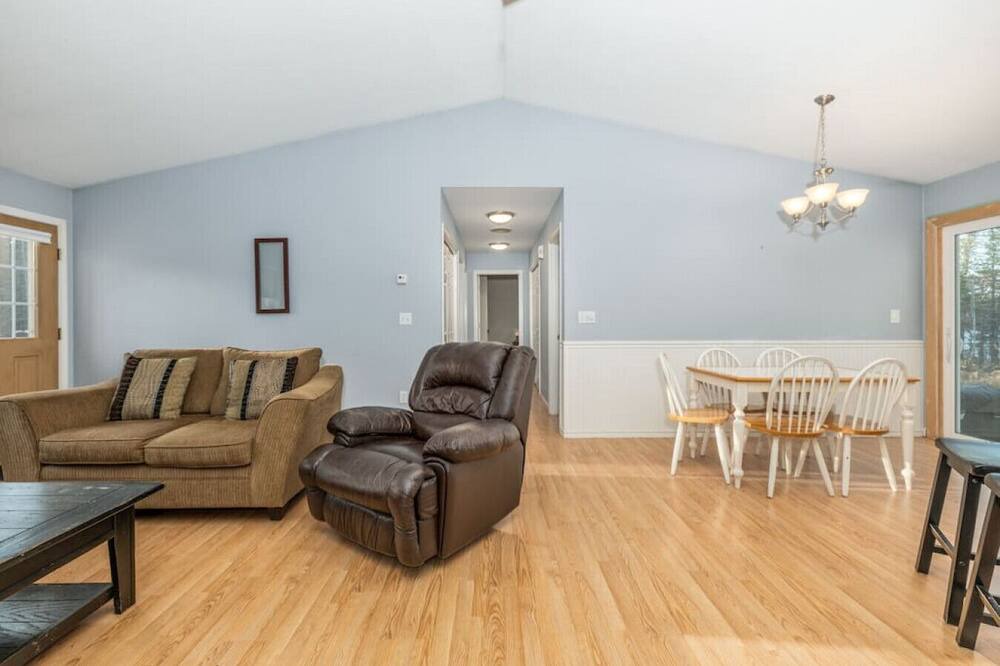 Photo of Others in Holden