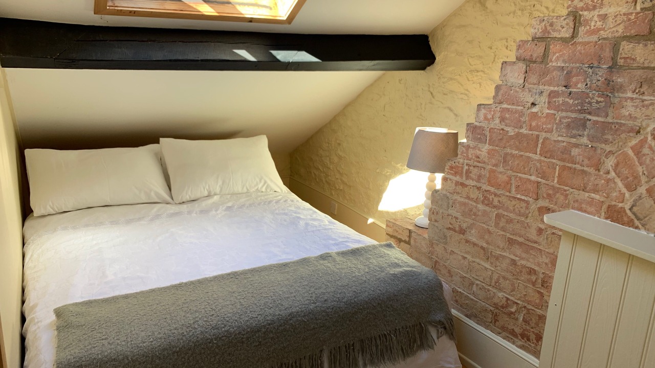 Photo of Bathroom in Farthinghoe