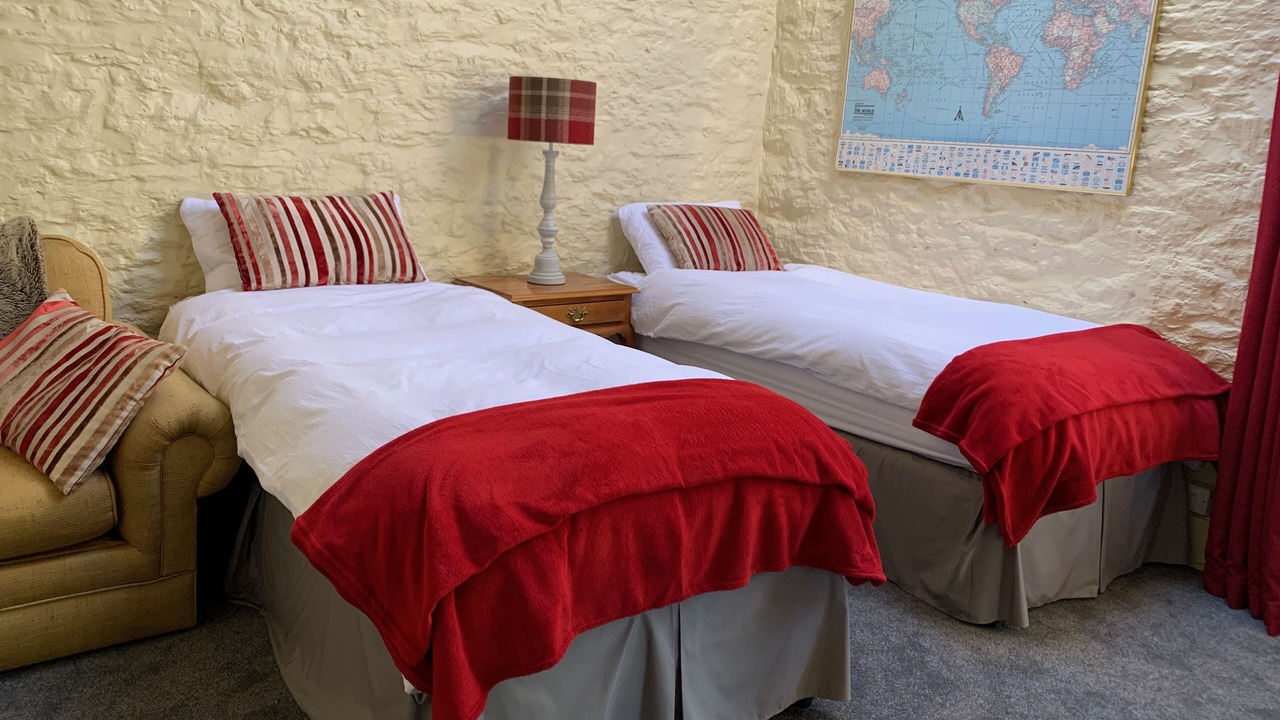 Photo of Bathroom in Farthinghoe