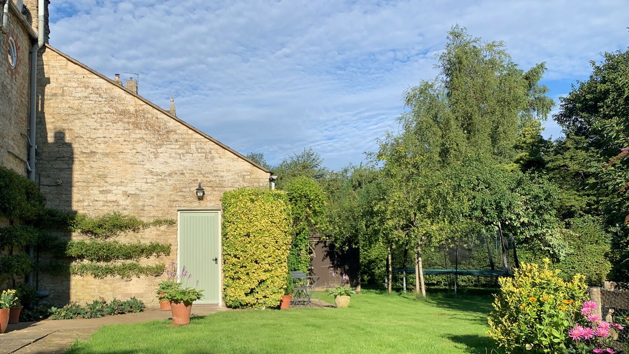 Photo of Outdoor in Farthinghoe