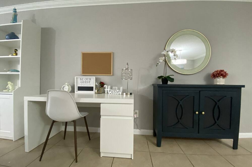 Photo of Bedroom in Baymeadows