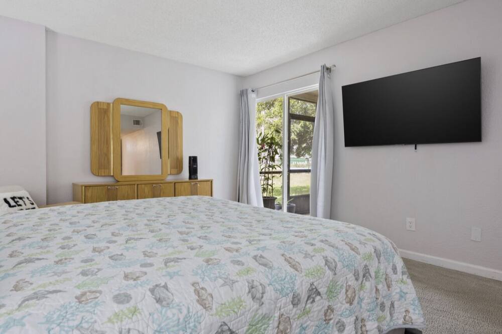 Photo of Bedroom in Baymeadows