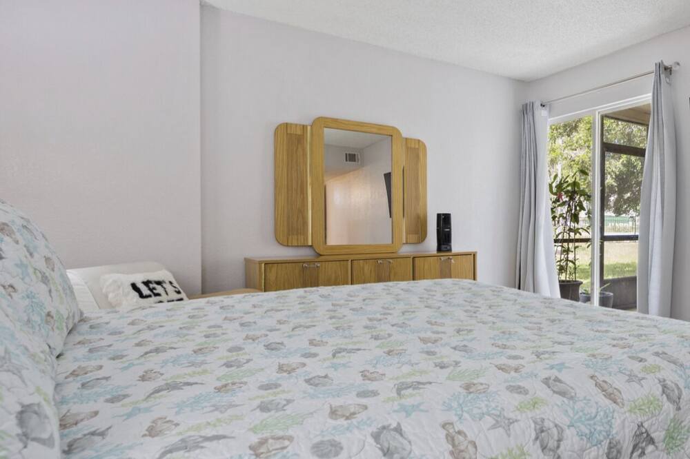 Photo of Bedroom in Baymeadows