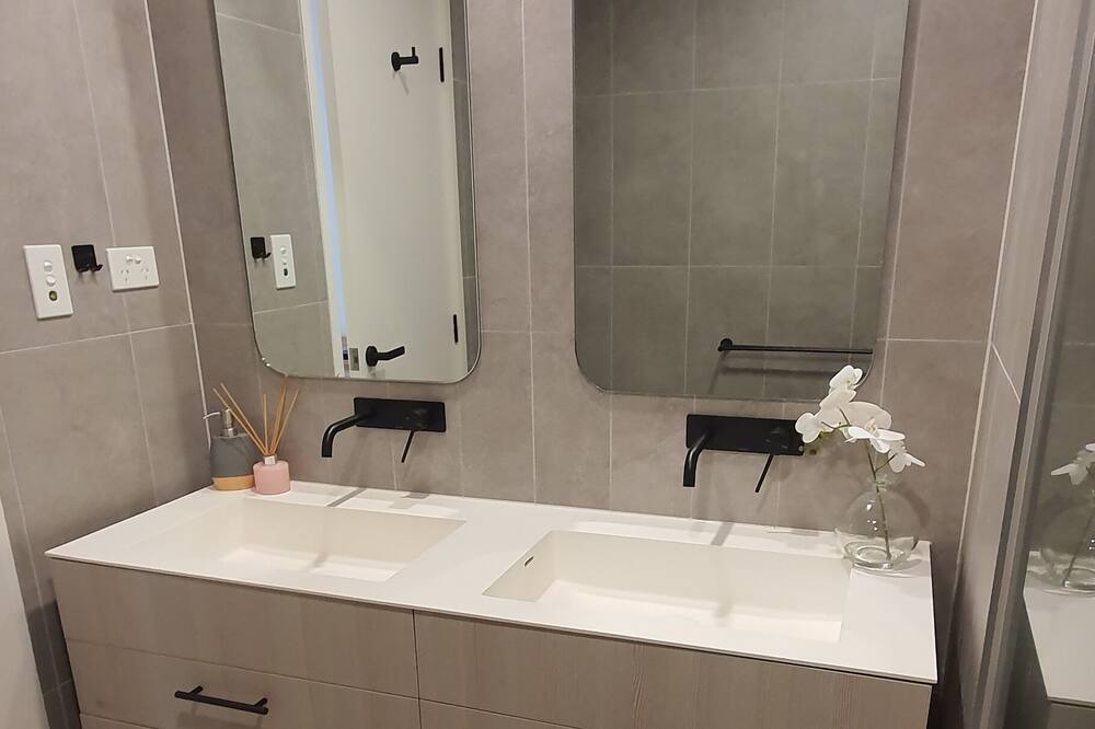 Photo of Bathroom in Clayton