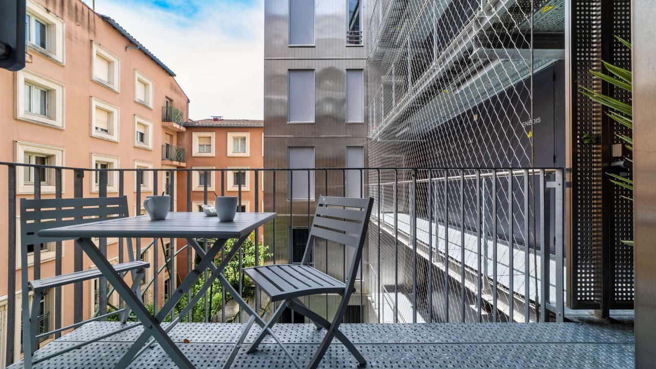 Photo of Outdoor in Carmes