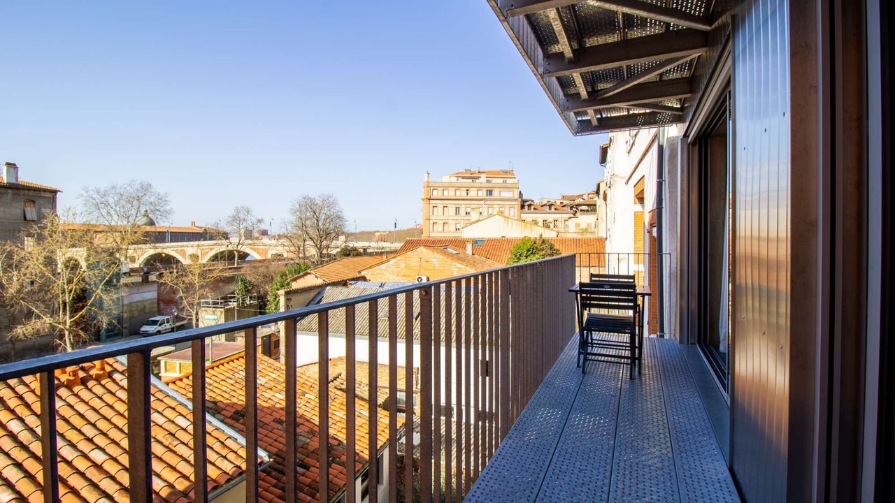 Photo of Outdoor in Carmes