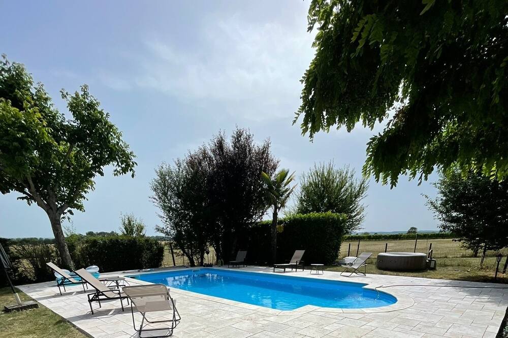 Photo of Outdoor in Labastide-de-Levis