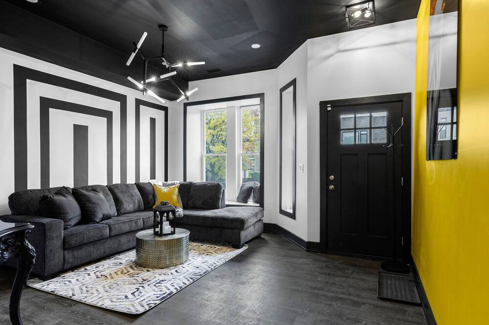 Photo of Bedroom in Bronzeville