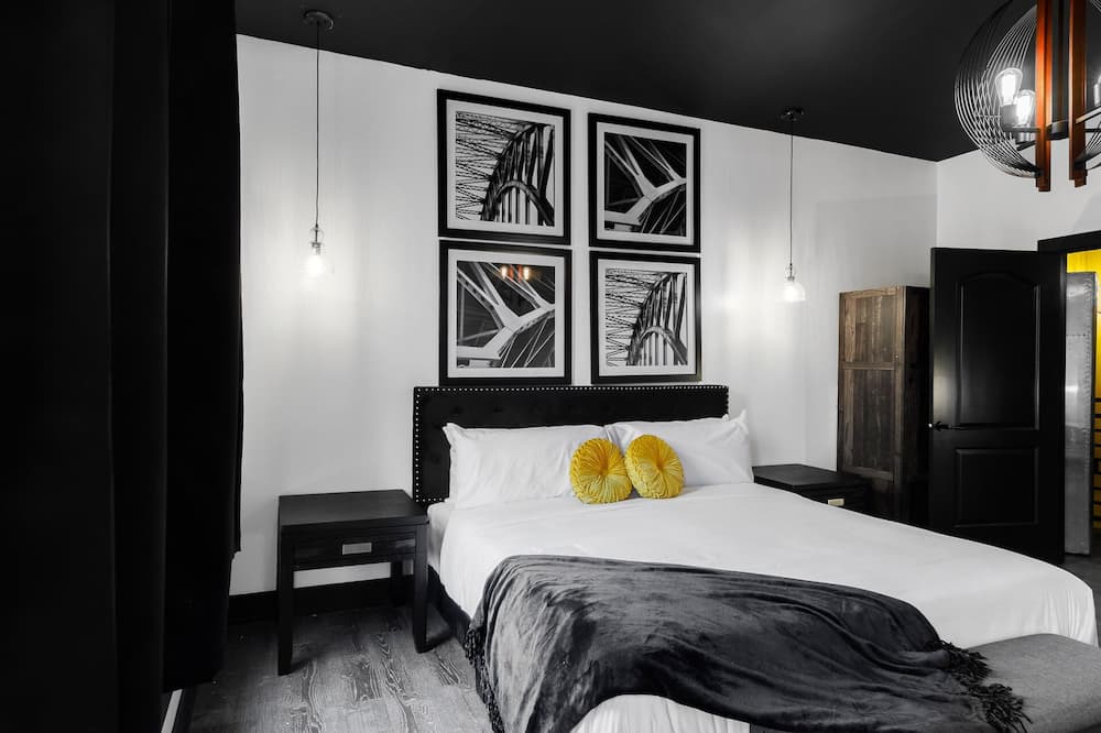 Photo of Bedroom in Bronzeville