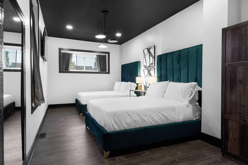 Photo of Bedroom in Bronzeville