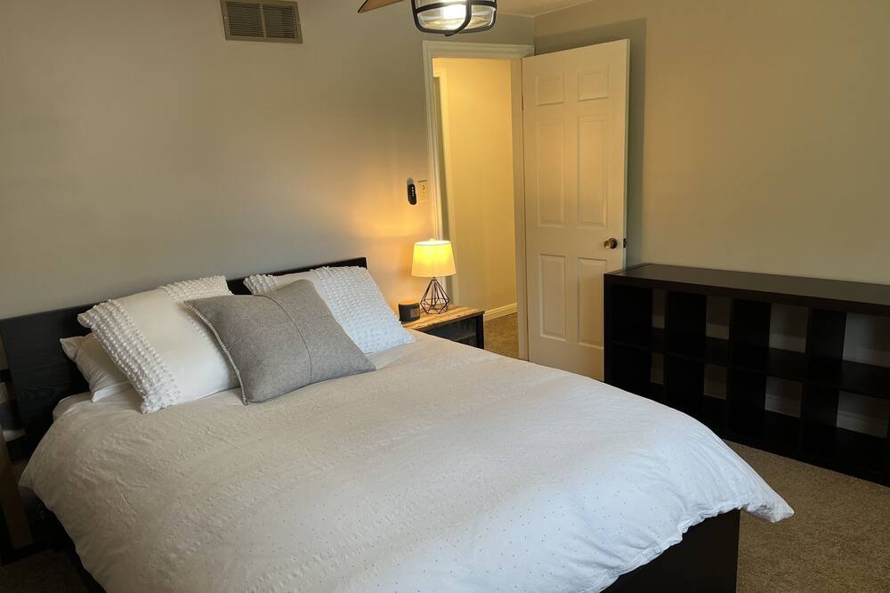 Photo of Bedroom in Rosemount