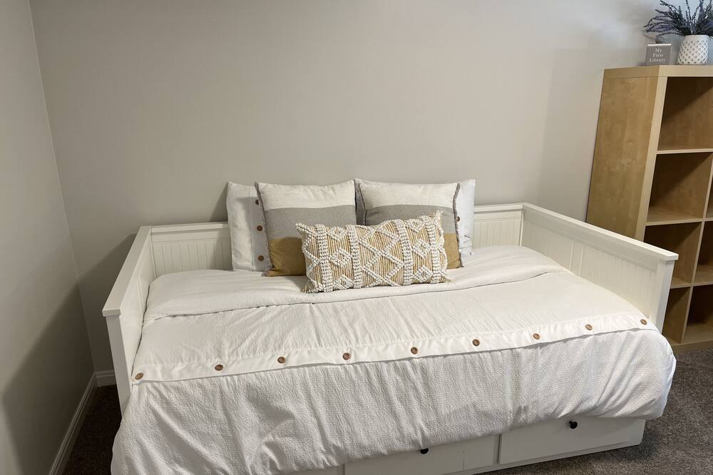 Photo of Bedroom in Rosemount