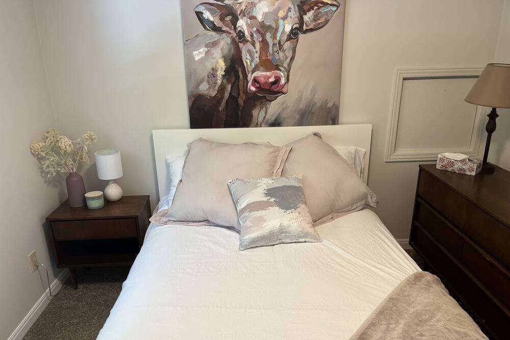 Photo of Bedroom in Rosemount