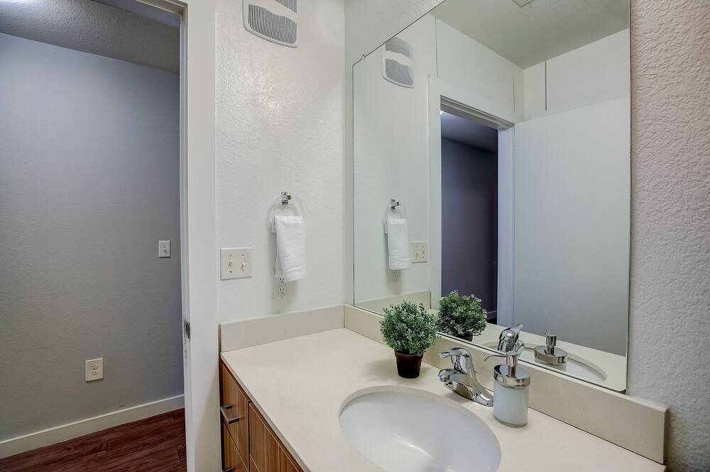 Photo of Bathroom in West Campus