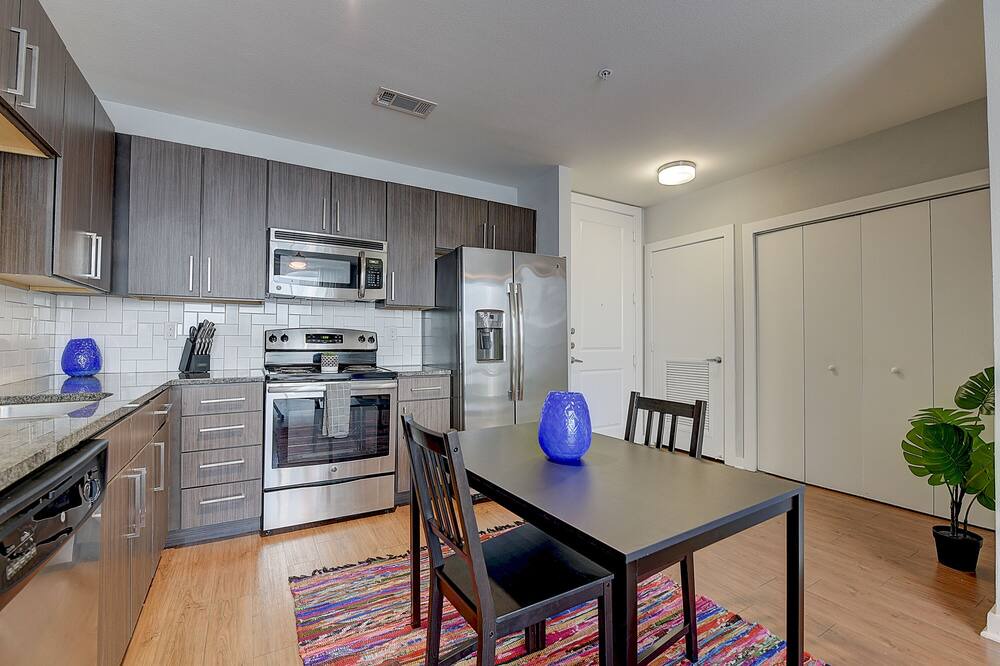 Photo of Kitchen in West Campus