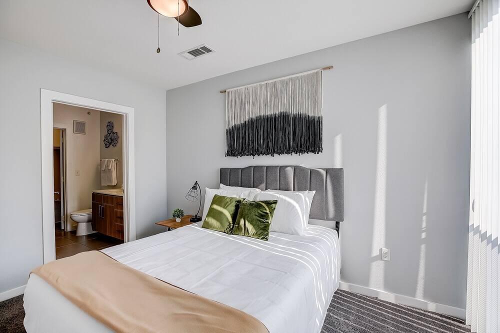 Photo of Bedroom in West Campus