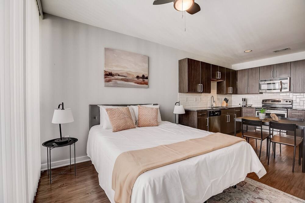 Photo of Bedroom in West Campus