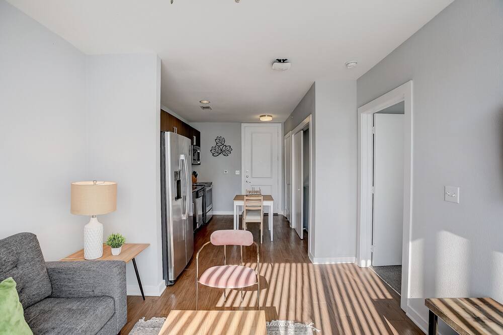 Photo of Livingroom in West Campus