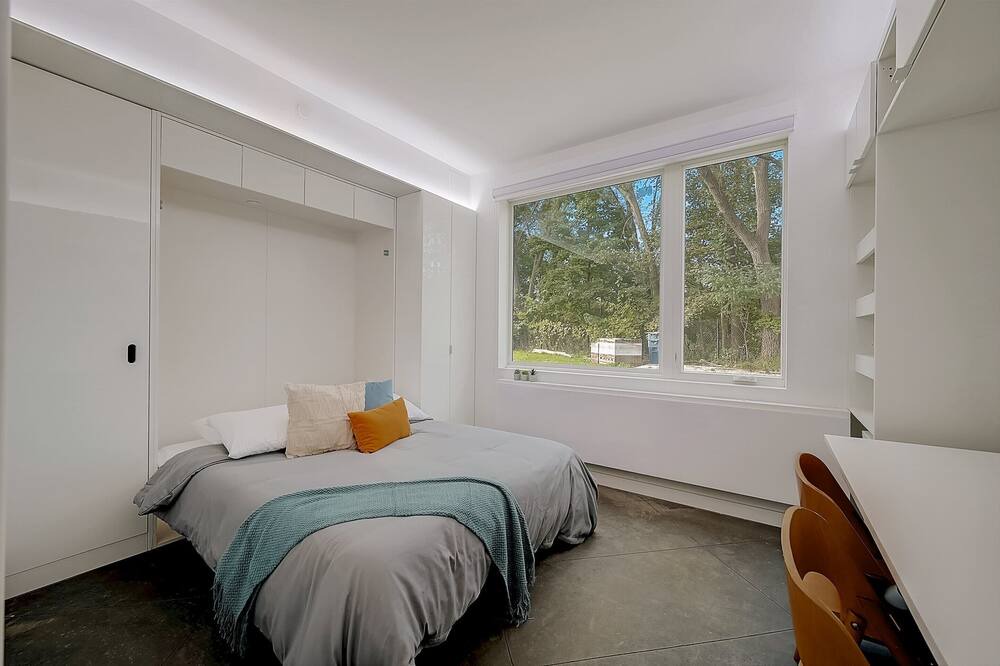 Photo of Livingroom in Tremont