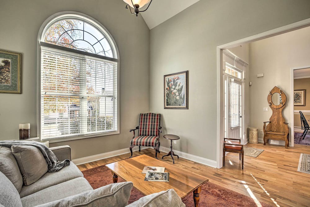Photo of Bedroom in Jackson County