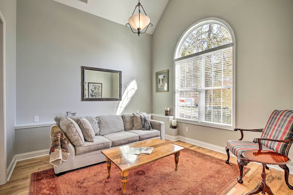 Photo of Bedroom in Jackson County