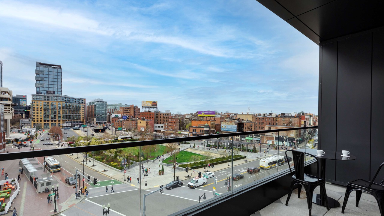 Photo of Patio Balcony in Government Center