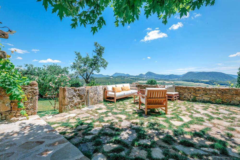 Photo of Others in Truinas