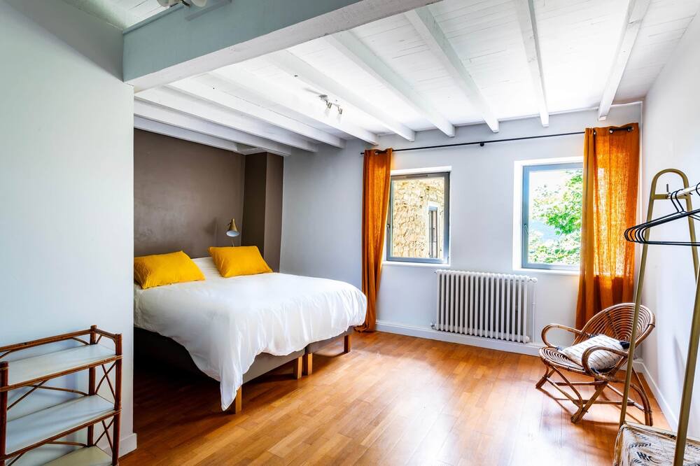 Photo of Others in Truinas