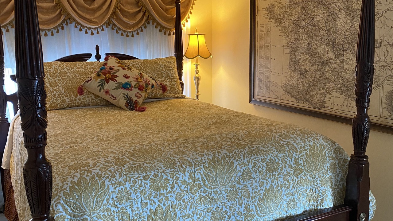 Photo of Bedroom in Williamsburg