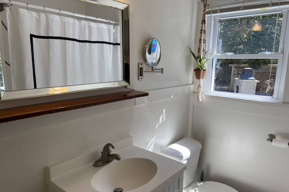 Photo of Bathroom in Prairie Grove