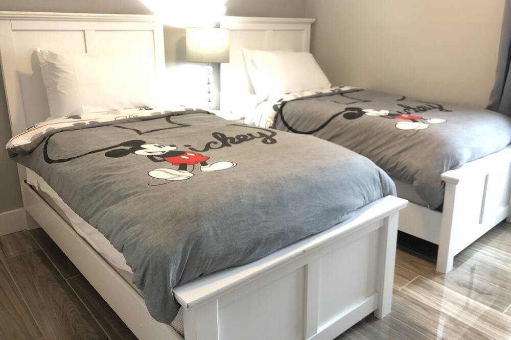 Photo of Bedroom in Florida Center