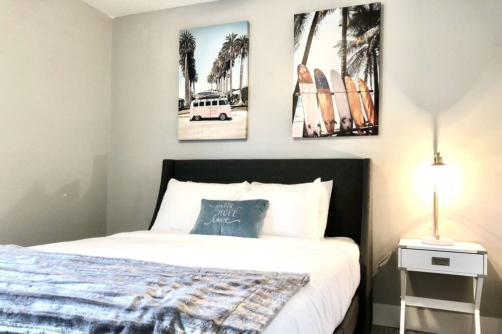 Photo of Bedroom in Florida Center