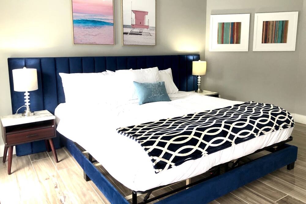 Photo of Bedroom in Florida Center