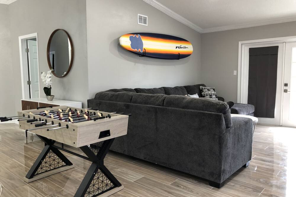 Photo of Livingroom in Florida Center