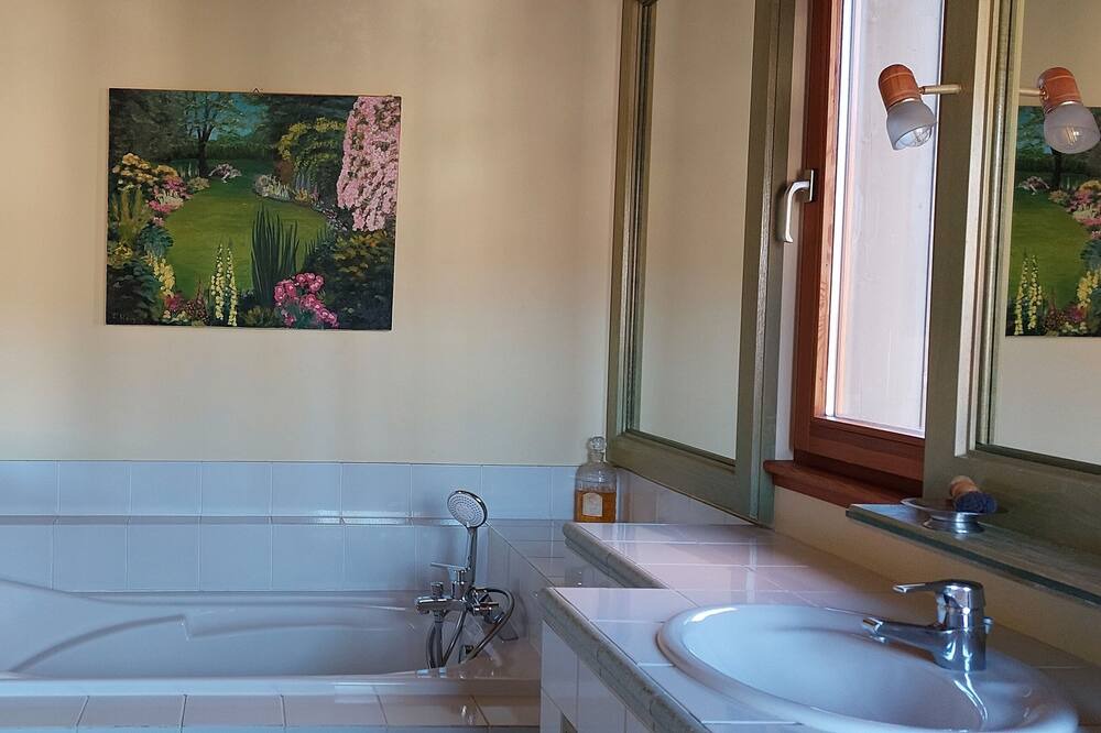 Photo of Bathroom in Hunawihr