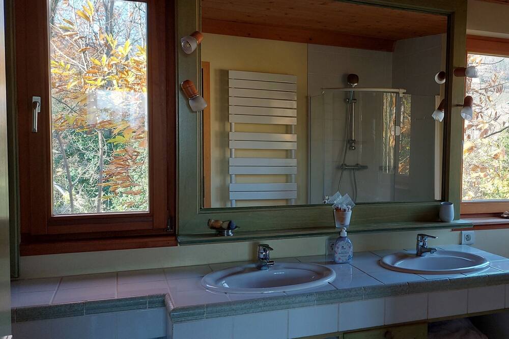 Photo of Bathroom in Hunawihr