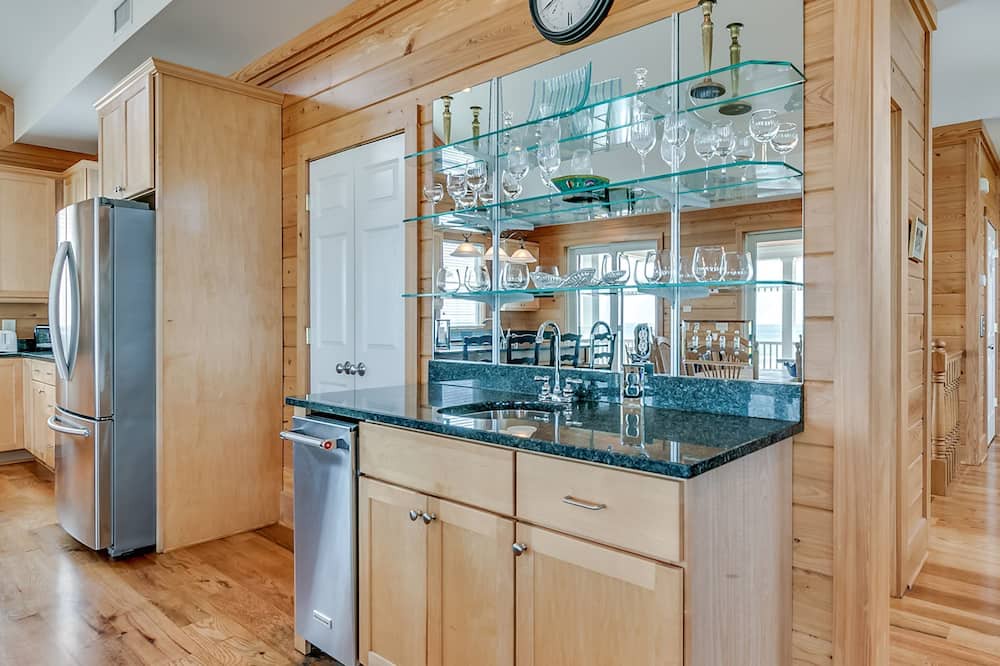 Photo of Kitchen in North Litchfield Beach