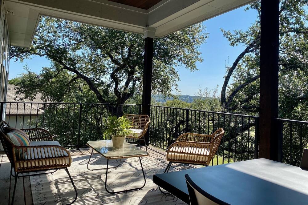 Photo of Patio Balcony in Point Venture