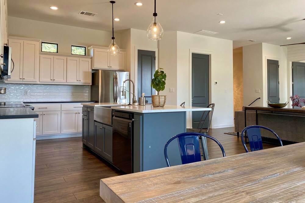 Photo of Kitchen in Point Venture