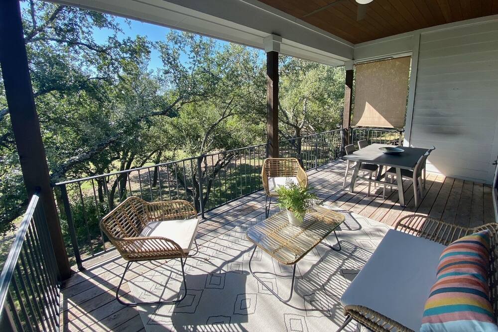 Photo of Patio Balcony in Point Venture