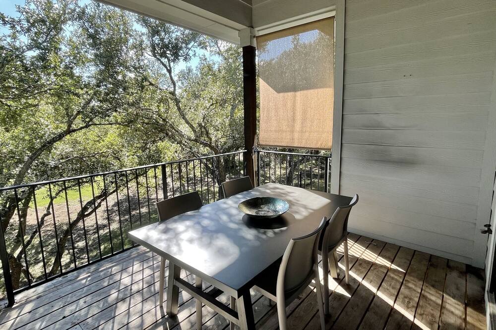 Photo of Patio Balcony in Point Venture