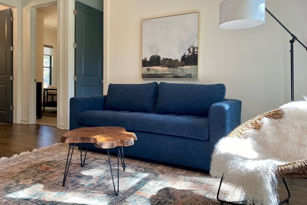 Photo of Livingroom in Point Venture